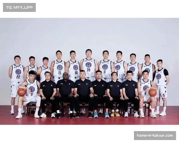 NBL常规赛第四轮香港金牛74-72险胜合肥狂风 厄特尔关键篮板锁定胜局